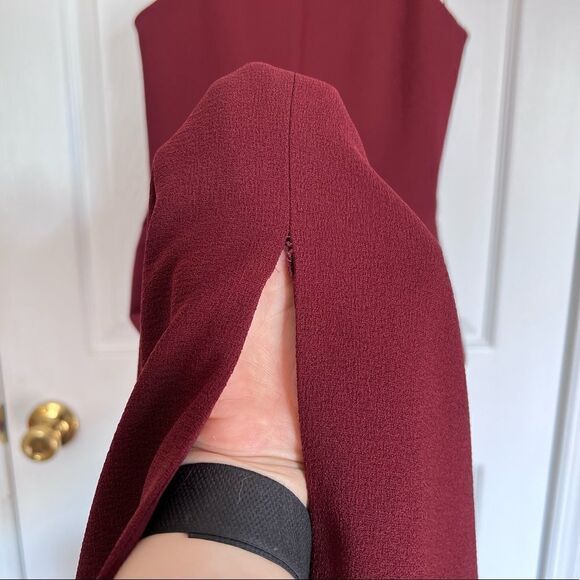 DRESS THE POPULATION Lyla Crepe Cocktail dress (Burgundy) - Picture 8 of 10